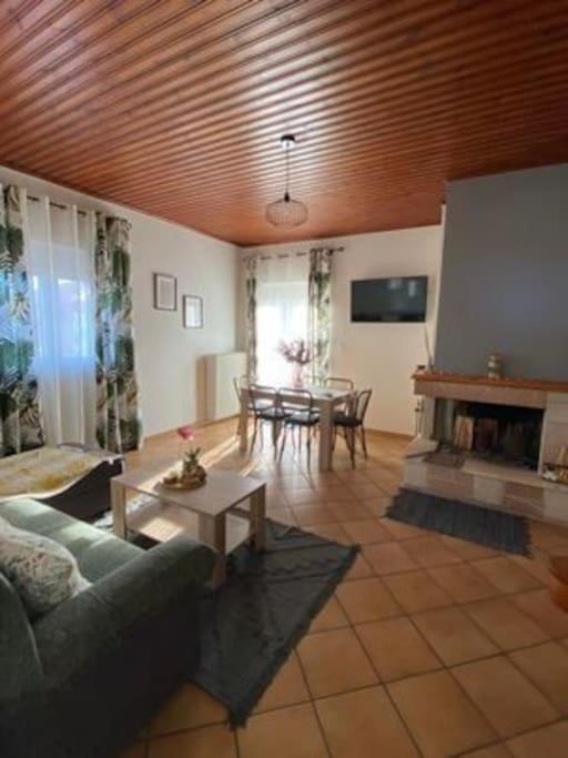 Laki'S House Οροφοδιαμέρισμα Με Σοφίτα Thermo Buitenkant foto